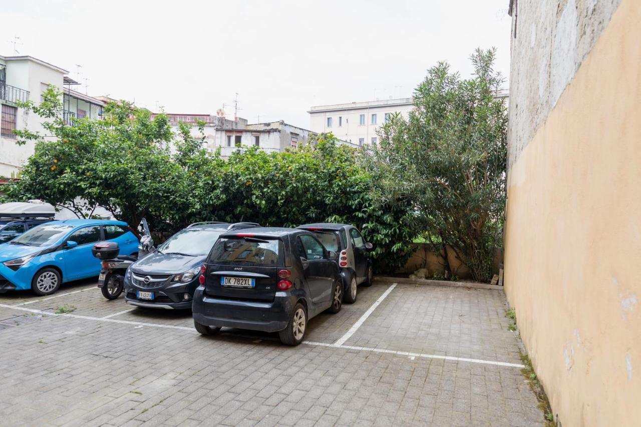 ナポリExclusive Parking Flat X 4 Near Metro 1 Salvator Rosaアパートメント エクステリア 写真